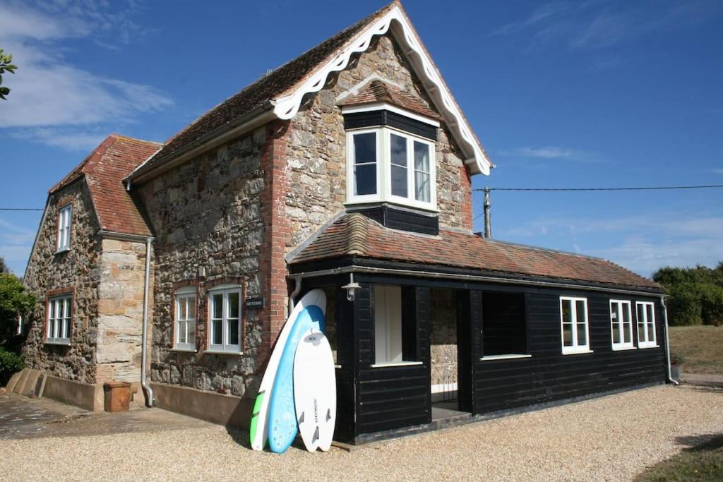 Greystone Cottage - Sea Views, Short Stroll To A Beautiful Sandy Beach Brook (Isle of Wight) Exterior foto