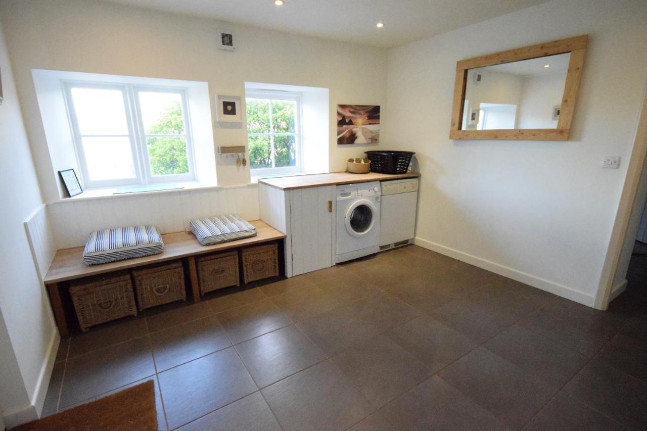 Greystone Cottage - Sea Views, Short Stroll To A Beautiful Sandy Beach Brook (Isle of Wight) Exterior foto